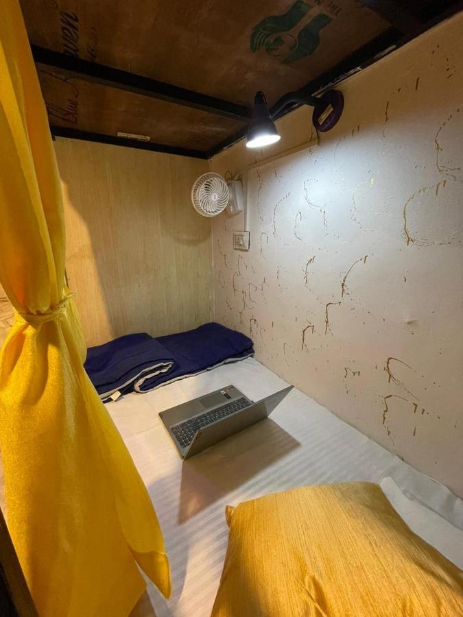 Travel Monkey Hostel Агра Екстериор снимка
