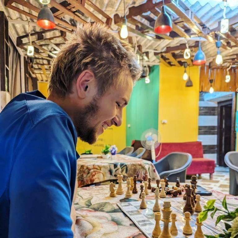 Travel Monkey Hostel Агра Екстериор снимка